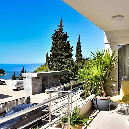 Luxury Mrs. Perfect Apartment
